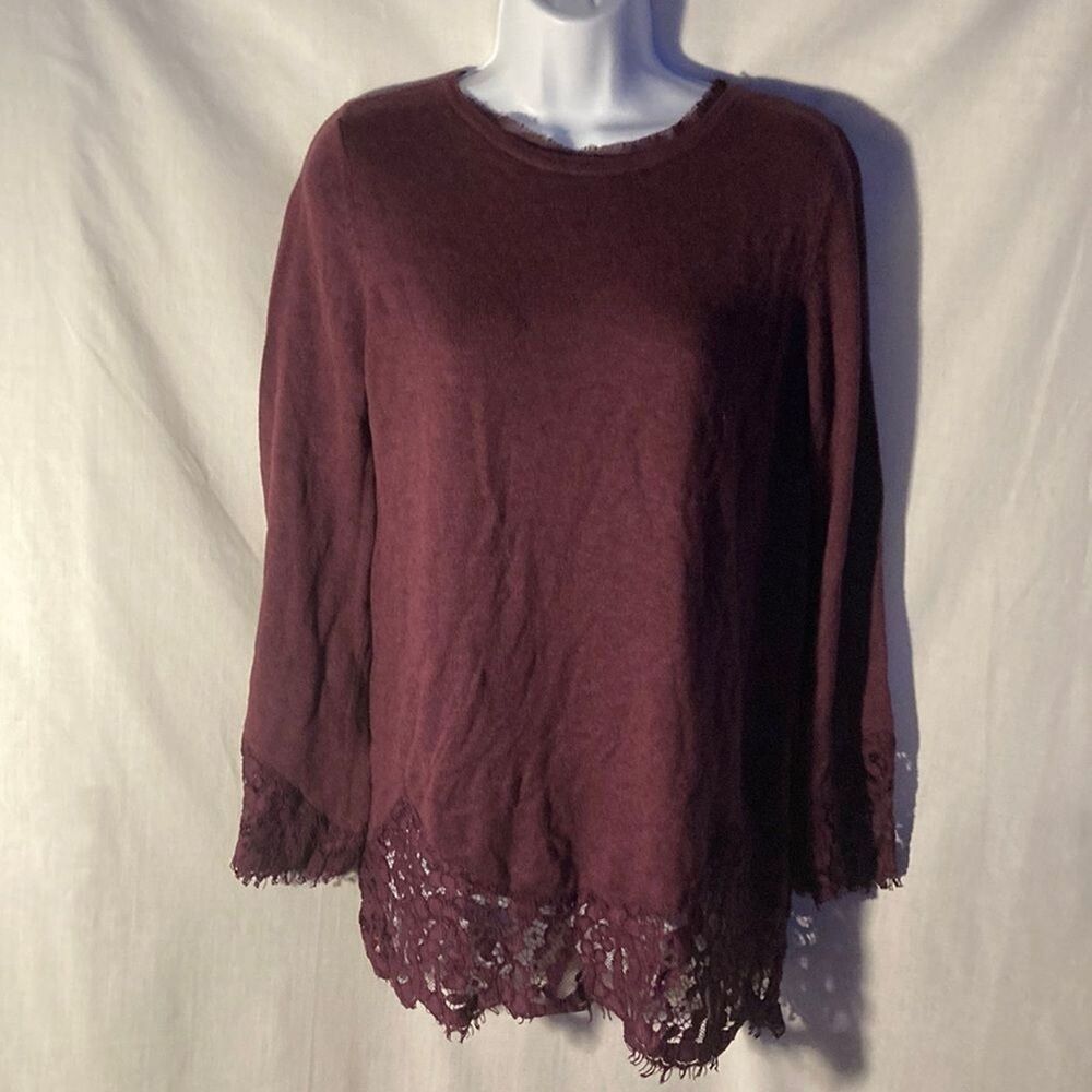 BELLE FRANCE purple lace trim sweater S
